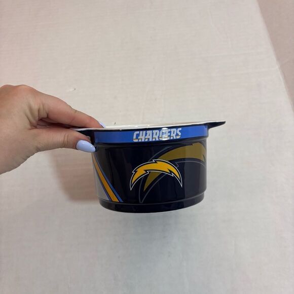 NFL 23-Ounce Sculpted Gametime Bowl NEW LA Chargers  Dip, Snack, Sauce - Picture 2 of 9